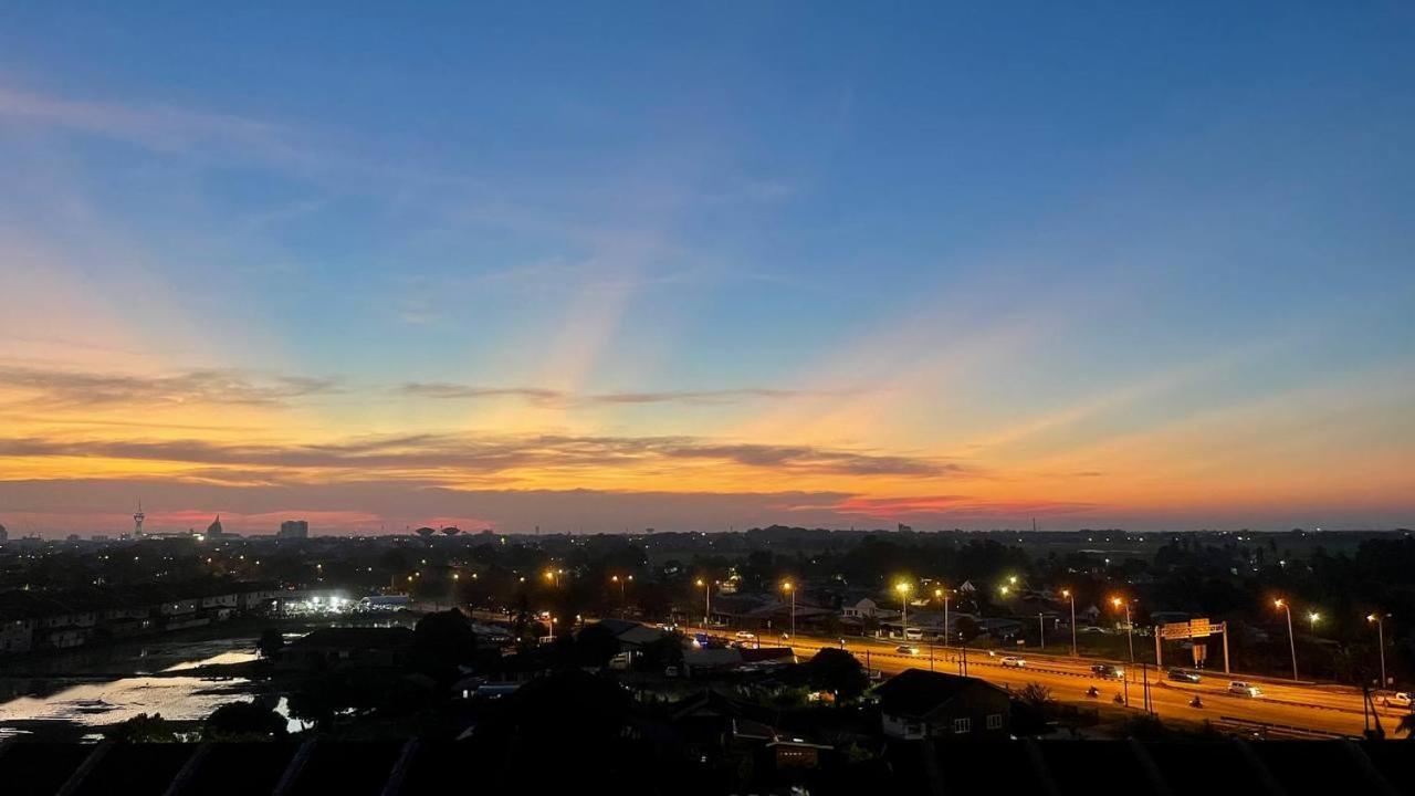 Myrumah Imperio Home , Alor Setar 3Br With Sky Infinity Pool Extérieur photo